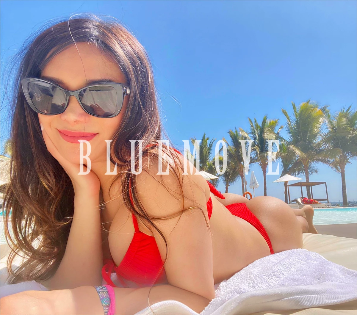 Cenas románticas, Viajes, Salidas a eventos, Salir de fiesta, Girlfriend experience, Masaje cuerpo a cuerpo, Masajes sensitivos, Masajes a domicilio, Masajes a hoteles, Fantasías y disfraces, Masaje erótico: travesti em Madrid