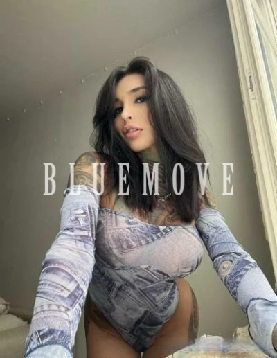 Megan Mora, Travesti en Barcelona 600794826