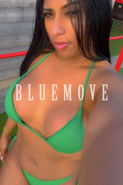 Shenelys, Travesti en Madrid 610200587