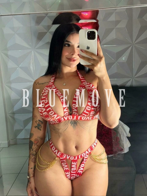 Latina Cariosa, 24 años, en Salou – foto 3