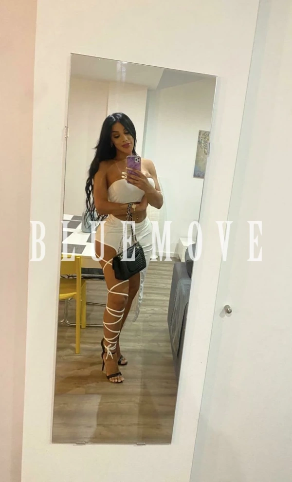 Alexandra, 26 años, en Marbella