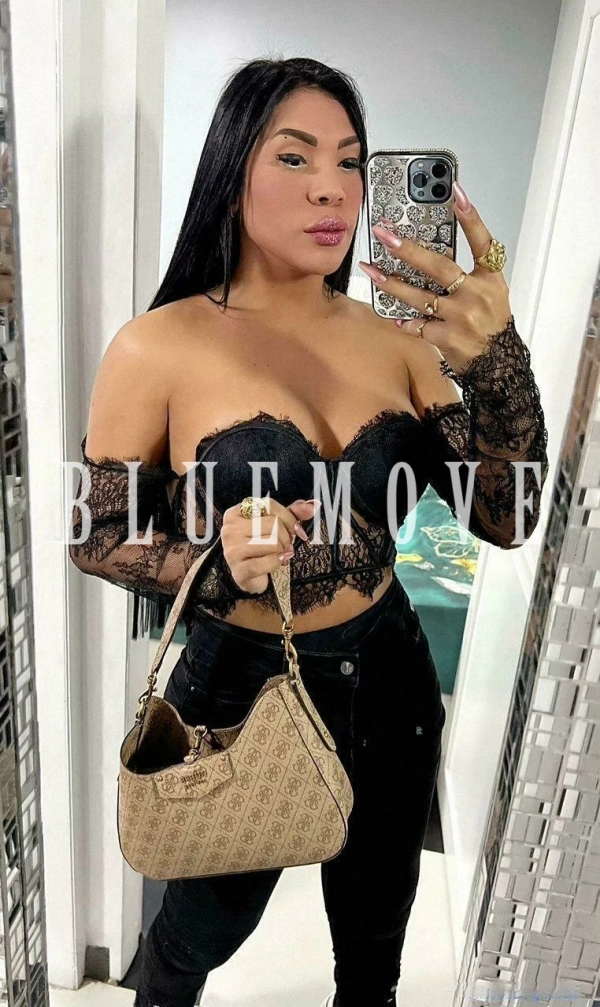 Trans Kerly, 20 años, en Marbella