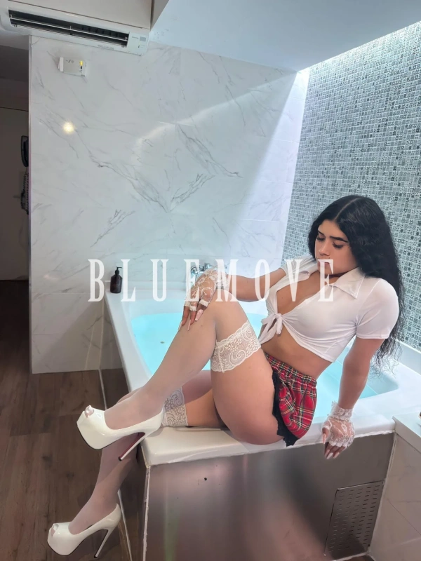Camila, 20 años, en Barcelona – foto 4