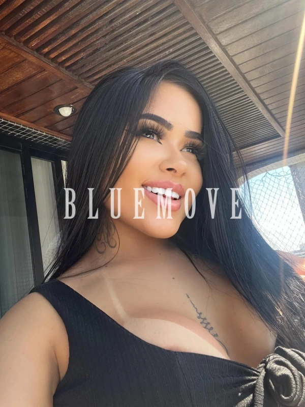 Maya Bellini, 20 años, en Madrid – foto 4
