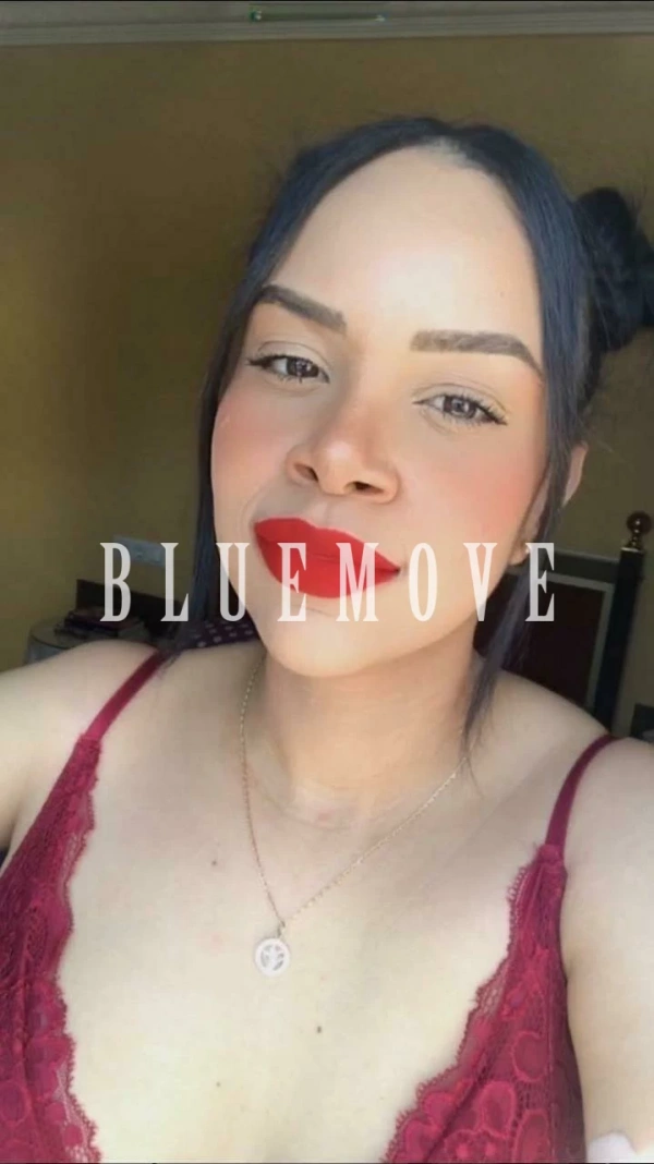 Hermosa, 20 años, en Murcia