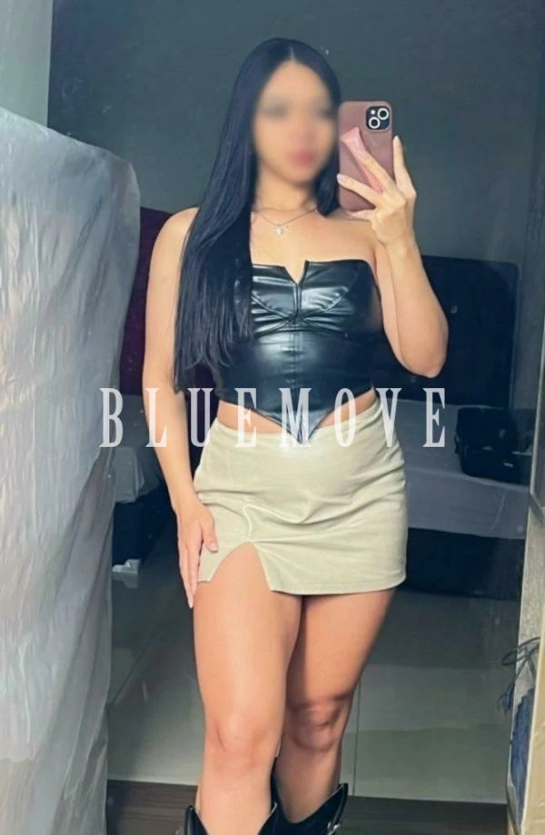Brunita, 20 años, en A Coruña