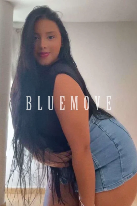 Yasmin, 25 años, en Marbella
