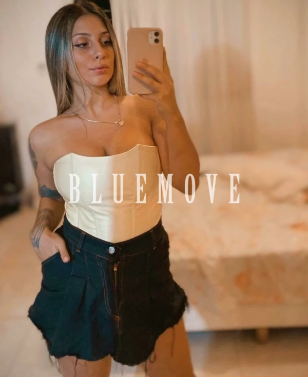 Cari, 26 años, en Vigo