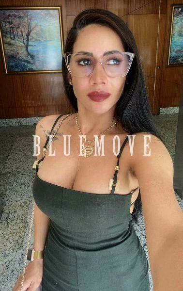 Bruna, 36 años, en Pamplona