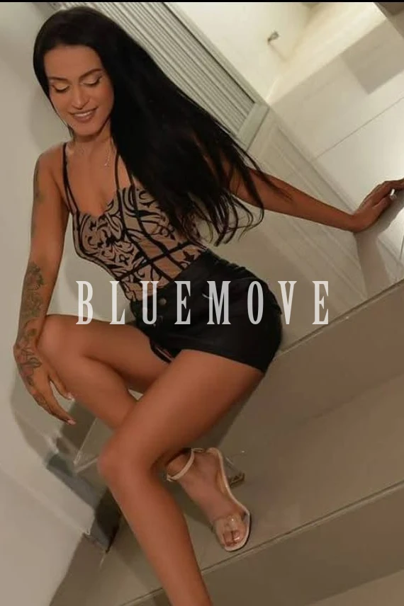 Angela, 23 años, en Marbella