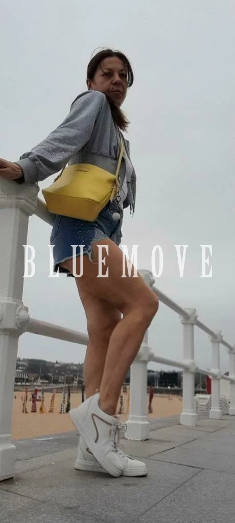 Daniela, 40 años, en Gijón