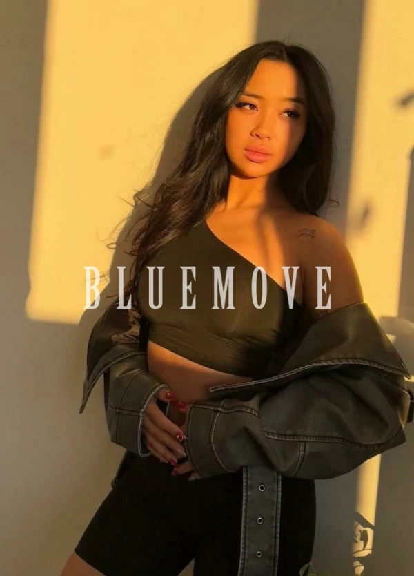 Ainoa, 20 años, en Santander