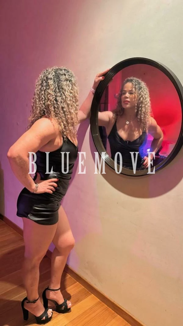 Marcella, 36 años, en Ourense