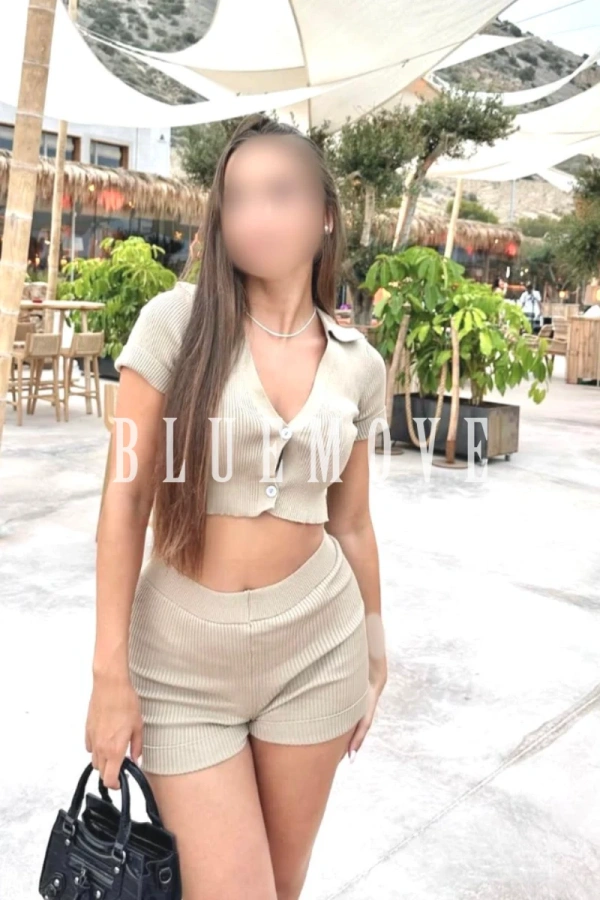 Camila, 22 años, en Sevilla