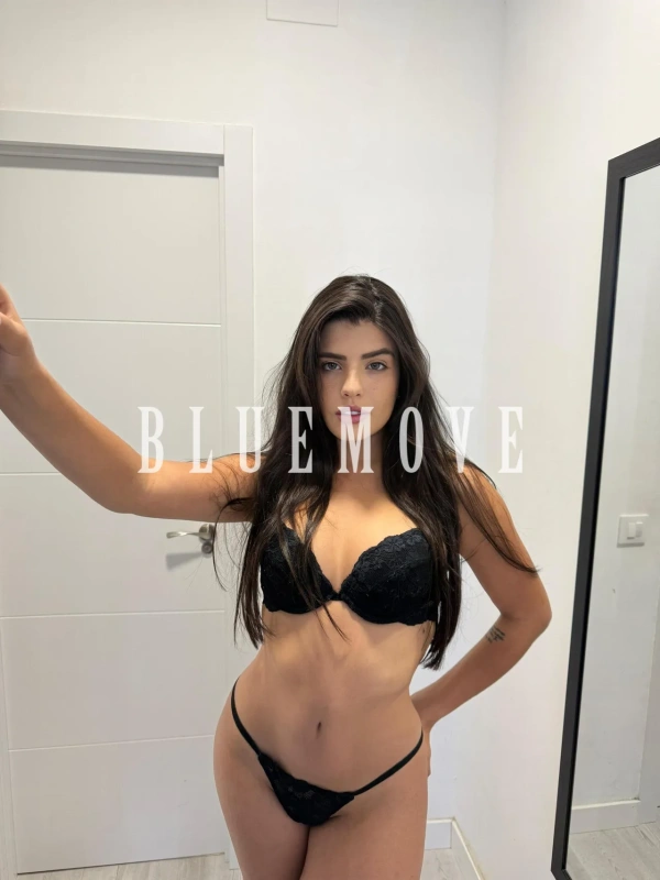Bia Estrela, 23 años, en Madrid – foto 4