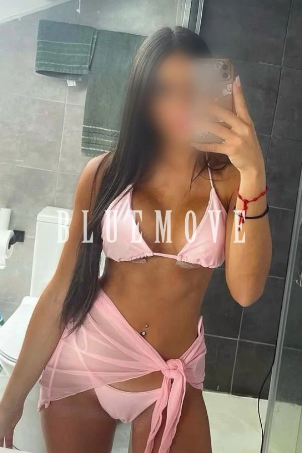 Violeta, 19 años, en Sevilla