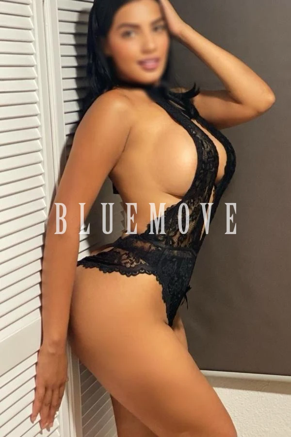 Giiorgina, 23 años, en Madrid