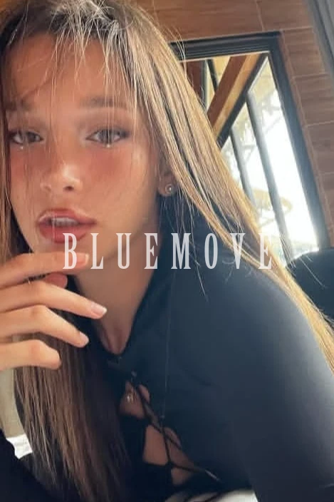 Linda, 23 años, en Almería