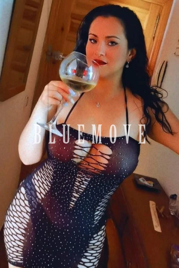 Jennifer, 38 años, en Vigo