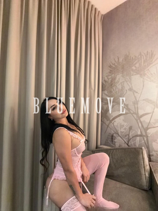 Gina, 23 años, en Marbella – foto 4