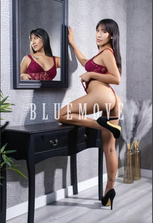 Luna Cariño, 20 años, en Barcelona – foto 5