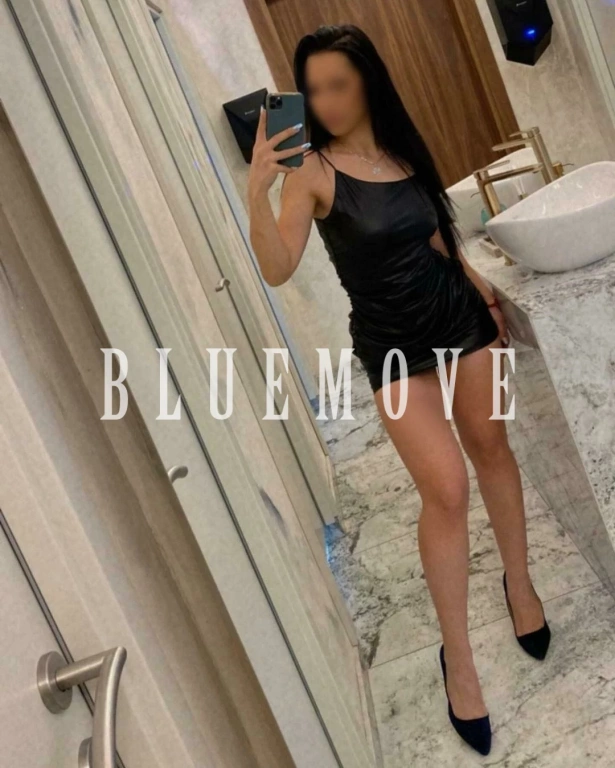Maika, aika, soy una escort española de 24 añ