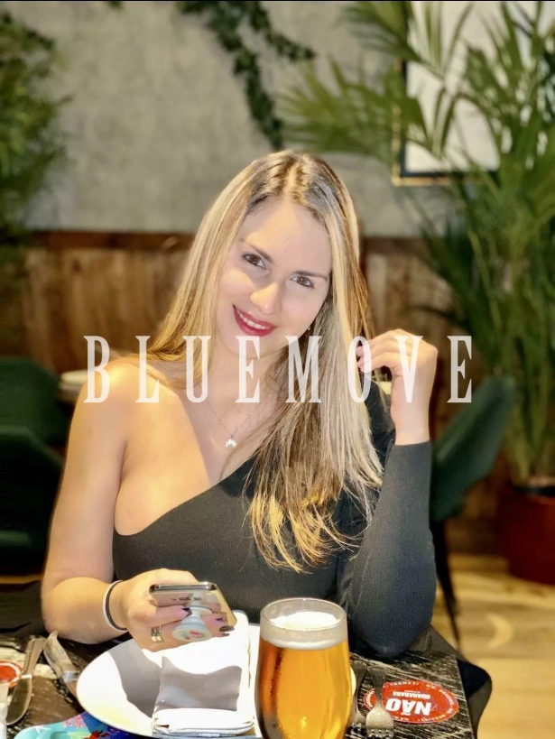 Cenas románticas, Viajes, Salidas a eventos, Salir de fiesta, Girlfriend experience, Masaje cuerpo a cuerpo, Masajes sensitivos, Masajes a domicilio, Masajes a hoteles, Masaje erótico: escorts em Barcelona