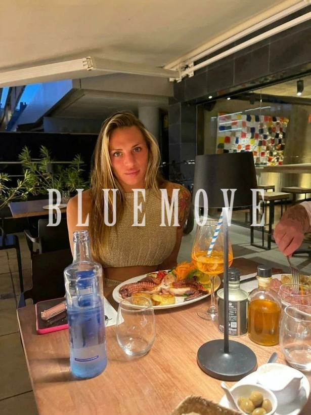 : travesti em Ibiza