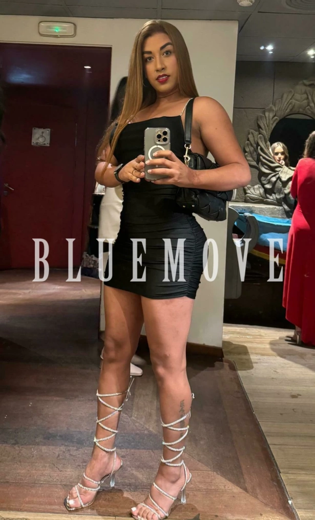 Laura, aura y soy una escort travesti colombian