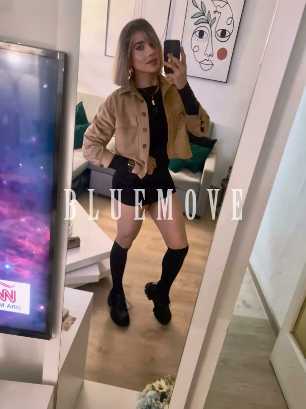 Cenas románticas, Viajes, Salir de fiesta, Masaje cuerpo a cuerpo, Masajes sensitivos, Masajes a domicilio, Masajes a hoteles, Fantasías y disfraces, Masaje erótico: travesti em Barcelona