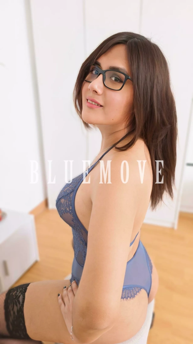 Cenas románticas, Viajes, Salidas a eventos, Salir de fiesta, Girlfriend experience, Masaje cuerpo a cuerpo, Masajes sensitivos, Masajes a domicilio, Masaje erótico: travesti em Barcelona