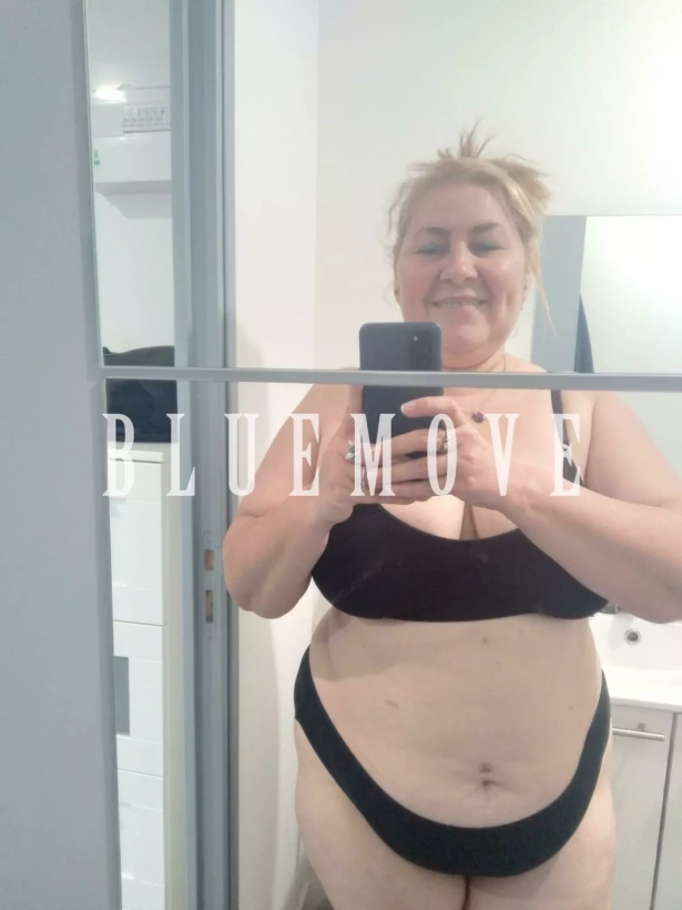 Noemi,  escort paraguaya de 51 años que actual