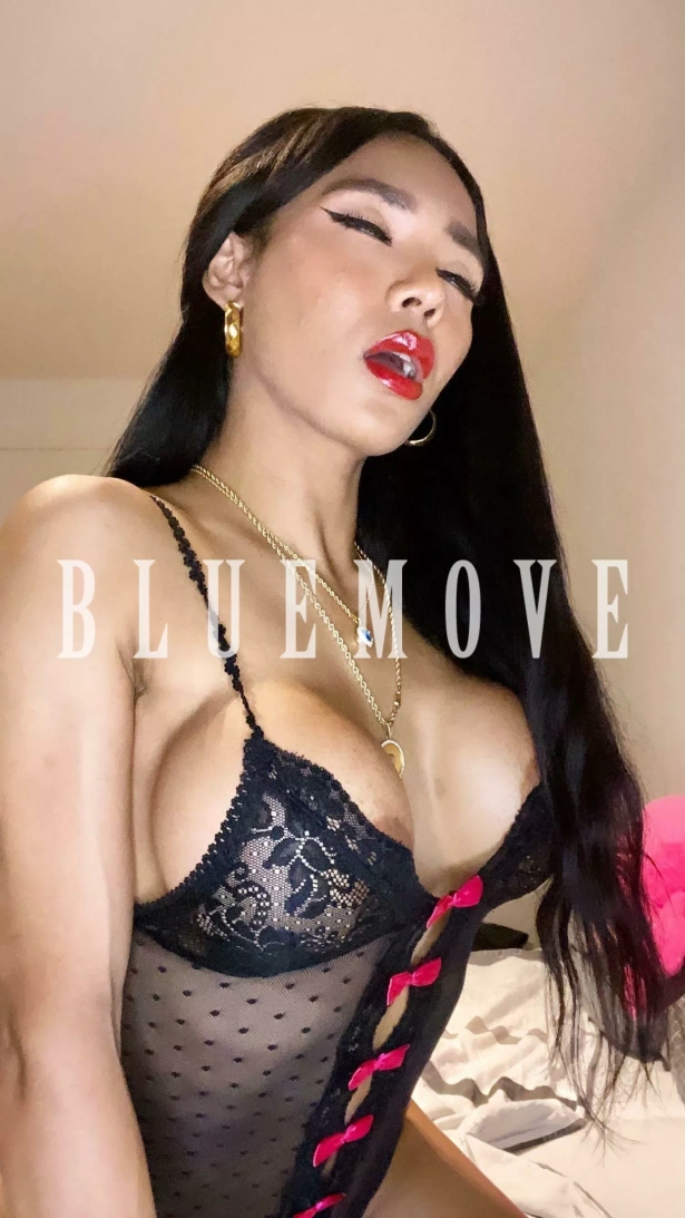 Cenas románticas, Viajes, Salidas a eventos, Salir de fiesta, Girlfriend experience, Masaje cuerpo a cuerpo, Masajes sensitivos, Masajes a domicilio, Masajes a hoteles, Fantasías y disfraces, Masaje erótico: travesti em Barcelona