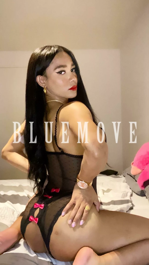 Cenas románticas, Viajes, Salidas a eventos, Salir de fiesta, Girlfriend experience, Masaje cuerpo a cuerpo, Masajes sensitivos, Masajes a domicilio, Masajes a hoteles, Fantasías y disfraces, Masaje erótico: travesti em Barcelona