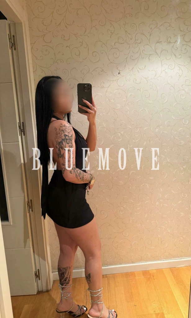 Cenas románticas, Salidas a eventos, Salir de fiesta, Masaje cuerpo a cuerpo, Masajes sensitivos, Masajes a domicilio, Masajes a hoteles, Fantasías y disfraces, Masaje erótico: escorts em Palma de Mallorca