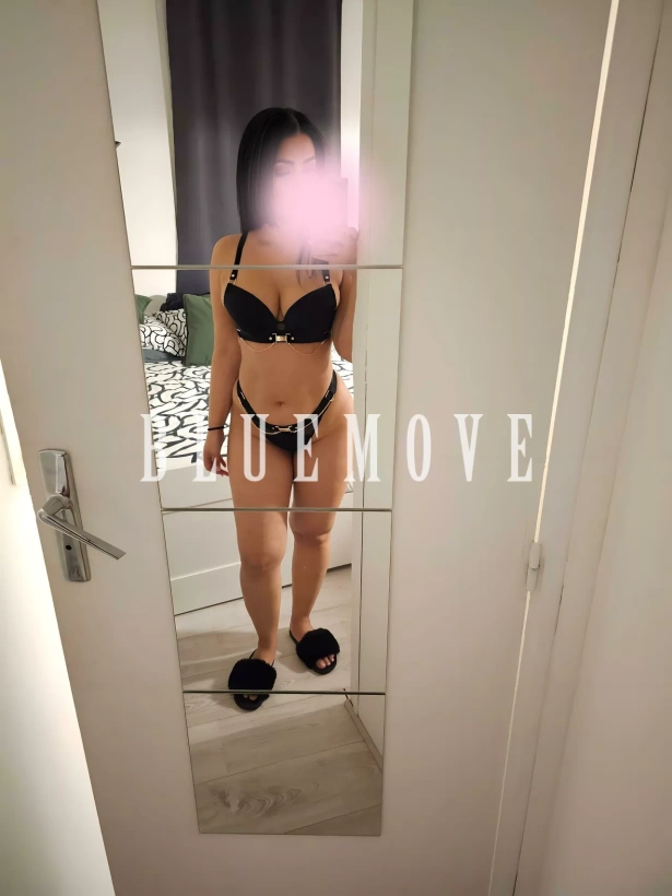 Masaje cuerpo a cuerpo, Masajes sensitivos, Masajes a hoteles, Fantasías y disfraces, Masaje erótico: escorts em Madrid