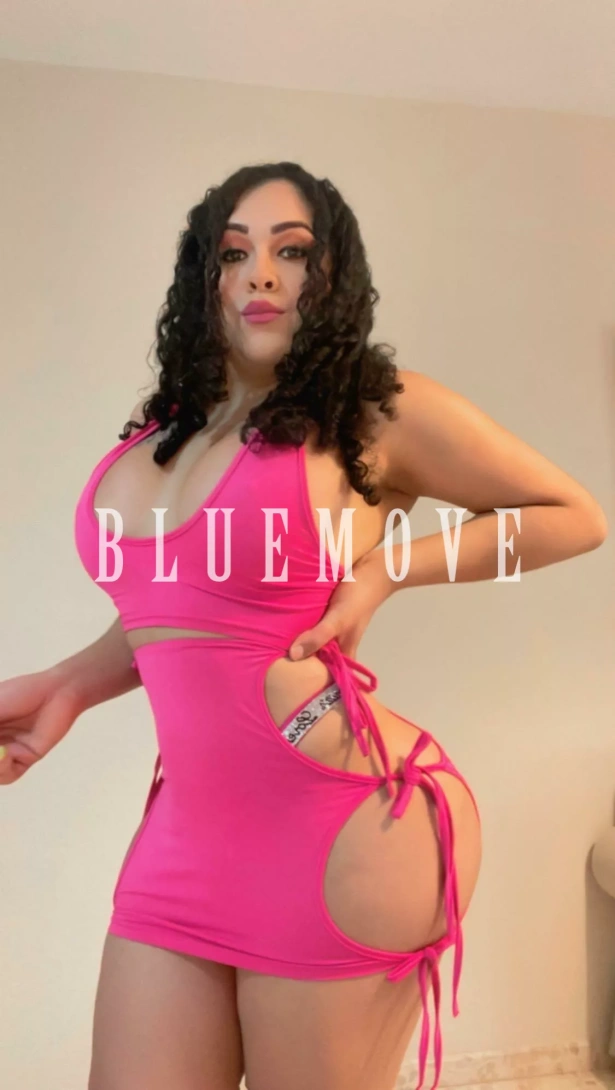 Cenas románticas, Viajes, Salidas a eventos, Salir de fiesta, Girlfriend experience, Masaje cuerpo a cuerpo, Masajes sensitivos, Masajes a domicilio, Masajes a hoteles, Fantasías y disfraces, Masaje erótico: travesti em Madrid