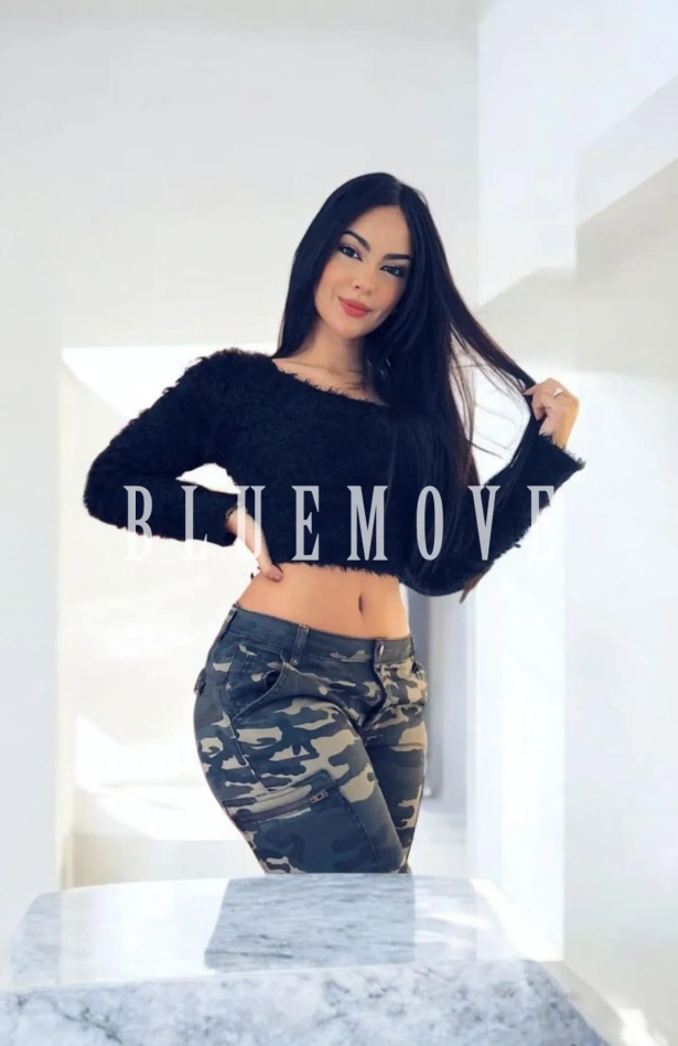 Cenas románticas, Masaje erótico, Masajes sensitivos, Girlfriend experience, Salidas a eventos, Masaje cuerpo a cuerpo, Masajes a domicilio, Fantasías y disfraces, Masajes a hoteles, Salir de fiesta: escorts em Madrid