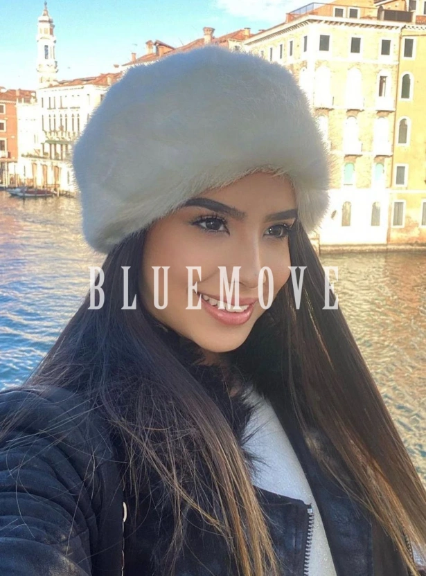 Cenas románticas, Masaje erótico, Masajes sensitivos, Girlfriend experience, Salidas a eventos, Masaje cuerpo a cuerpo, Masajes a domicilio, Fantasías y disfraces, Masajes a hoteles, Salir de fiesta: escorts em Barcelona