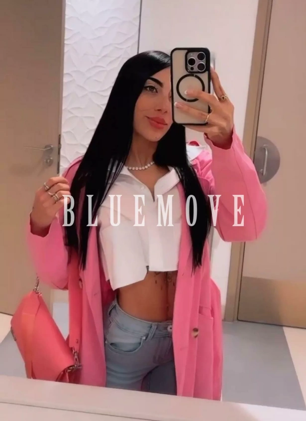 Cenas románticas, Salidas a eventos, Salir de fiesta, Girlfriend experience, Masaje cuerpo a cuerpo, Masajes sensitivos, Masajes a domicilio, Masajes a hoteles, Fantasías y disfraces, Masaje erótico: escorts em Barcelona