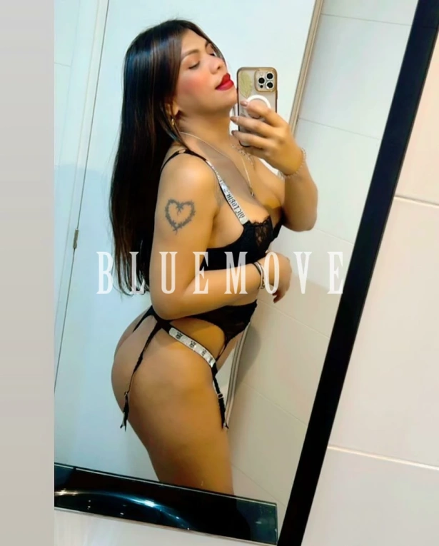 Cenas románticas, Masaje erótico, Viajes, Masajes sensitivos, Girlfriend experience, Salidas a eventos, Masaje cuerpo a cuerpo, Masajes a domicilio, Fantasías y disfraces, Masajes a hoteles, Salir de fiesta: travesti em Madrid