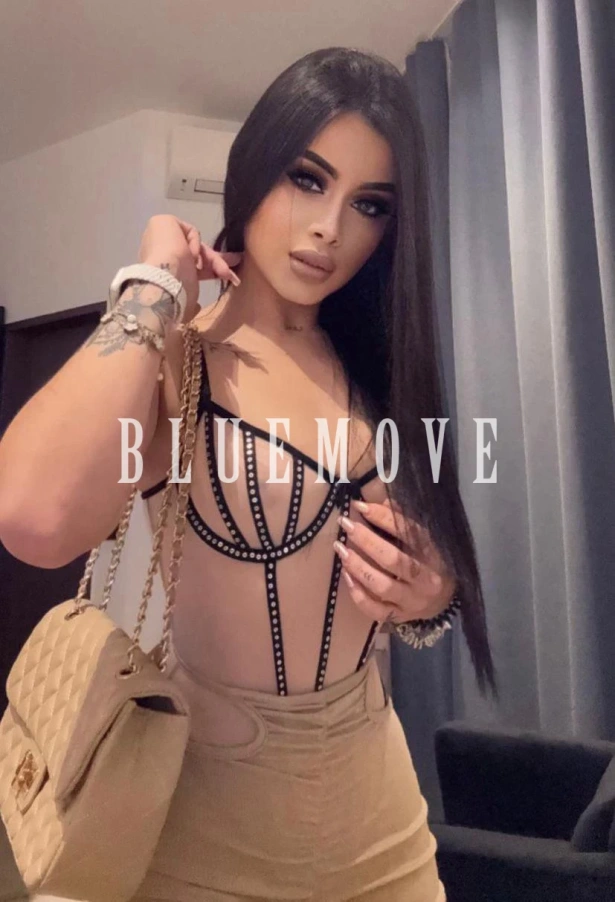 Cenas románticas, Salidas a eventos, Salir de fiesta, Girlfriend experience, Masaje cuerpo a cuerpo, Masajes sensitivos, Masajes a domicilio, Masajes a hoteles, Fantasías y disfraces, Masaje erótico: escorts em Barcelona