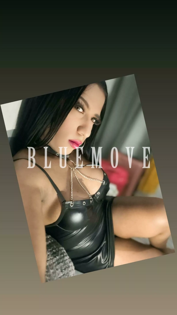 Cenas románticas, Viajes, Salidas a eventos, Salir de fiesta, Girlfriend experience, Masaje cuerpo a cuerpo, Masajes sensitivos, Masajes a domicilio, Masajes a hoteles, Fantasías y disfraces, Masaje erótico: travesti em Madrid