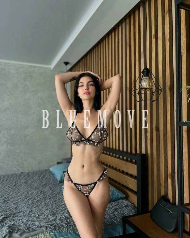 Cenas románticas, Viajes, Girlfriend experience, Masaje cuerpo a cuerpo, Masajes sensitivos, Masajes a hoteles, Masaje erótico: escorts em Barcelona