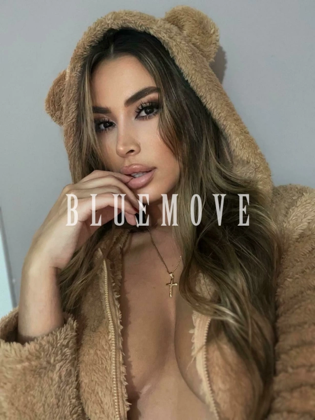 Cenas románticas, Salidas a eventos, Salir de fiesta, Girlfriend experience, Masaje cuerpo a cuerpo, Masajes sensitivos, Masajes a domicilio, Masajes a hoteles, Fantasías y disfraces, Masaje erótico: escorts em Barcelona