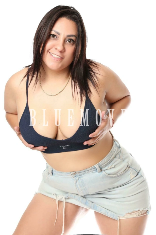 Cenas románticas, Viajes, Salidas a eventos, Salir de fiesta, Girlfriend experience, Masaje cuerpo a cuerpo, Masajes sensitivos, Masajes a domicilio, Masajes a hoteles, Fantasías y disfraces, Masaje erótico: escorts em Madrid