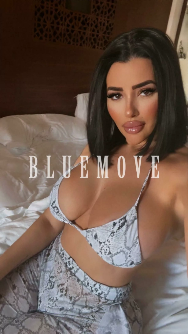 Cenas románticas, Viajes, Salidas a eventos, Salir de fiesta, Masaje cuerpo a cuerpo, Masajes sensitivos, Masajes a domicilio, Masajes a hoteles, Fantasías y disfraces, Masaje erótico: escorts em Madrid