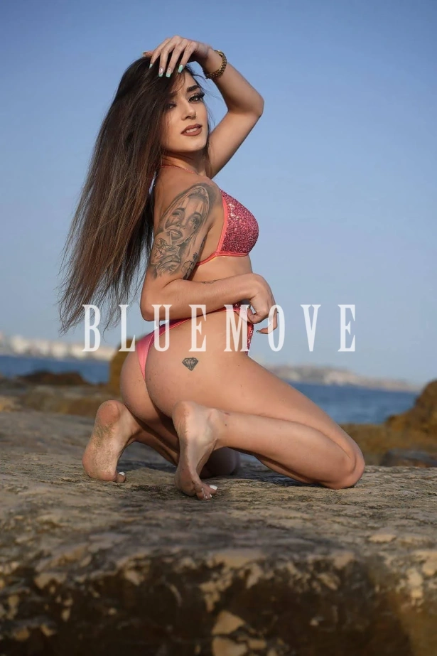 Cenas románticas, Masaje erótico, Viajes, Masajes sensitivos, Girlfriend experience, Salidas a eventos, Masaje cuerpo a cuerpo, Masajes a domicilio, Fantasías y disfraces, Masajes a hoteles, Salir de fiesta: escorts em Madrid