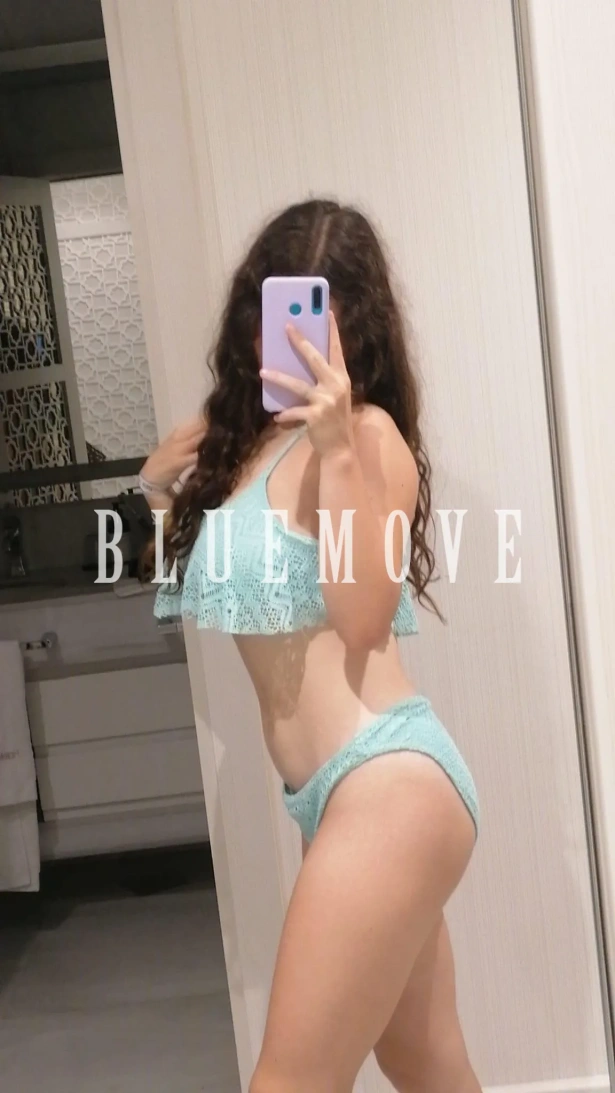 Celeste, te y soy una escort española de 1