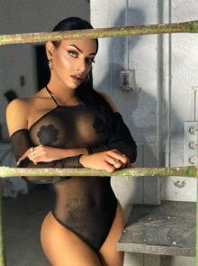 Kat se consolida entre las acompañantes mejor valoradas